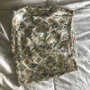 Sequin mini skirt! White gold and silver- L